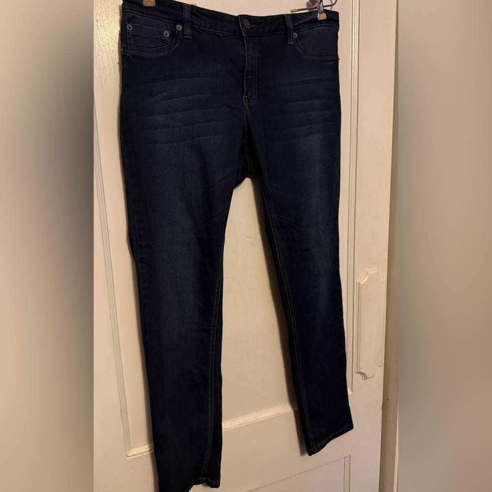 Kenneth Cole Dark Wash Skinny Jeans Size 10